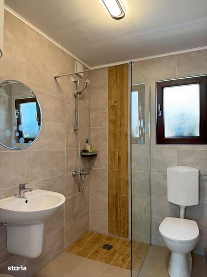 Casă cu 4 camere decomandat în Sântandrei