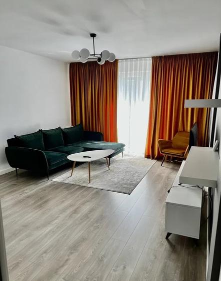 Apartament cu 3 camere în Cetate