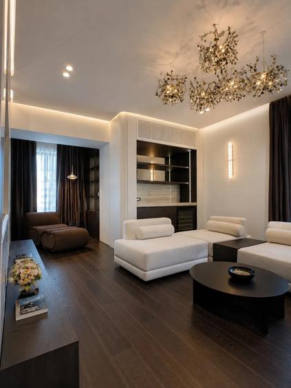 Apartament cu 4 camere decomandat în Pipera