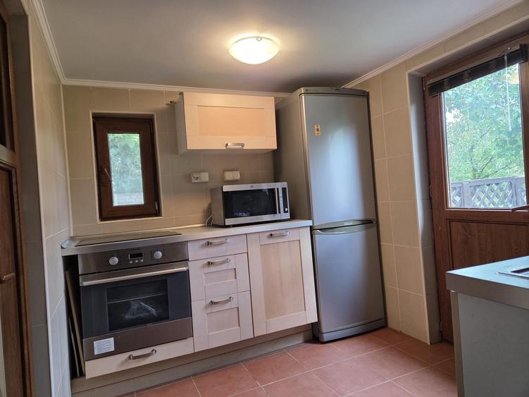 Casă cu 3 camere în Bordenii Mari