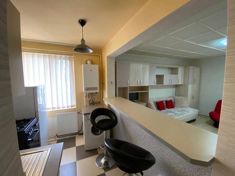 Apartament cu 2 camere semidecomandat în Ultracentral