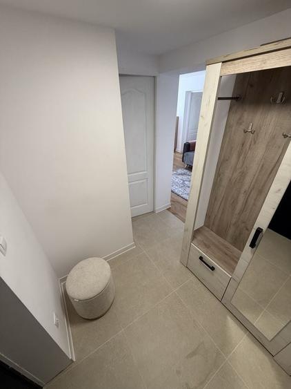 Apartament cu 2 camere semidecomandat în Micro 14