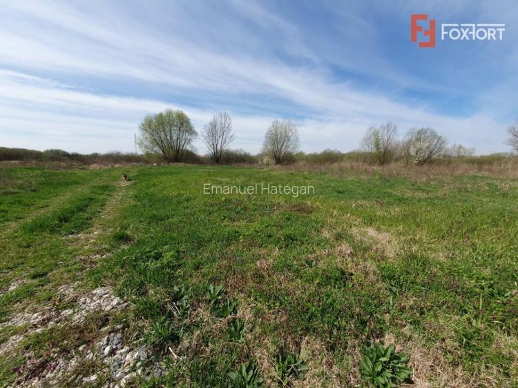 Teren intravilan, suprafata de 504 mp, cartier nou, in Utvin