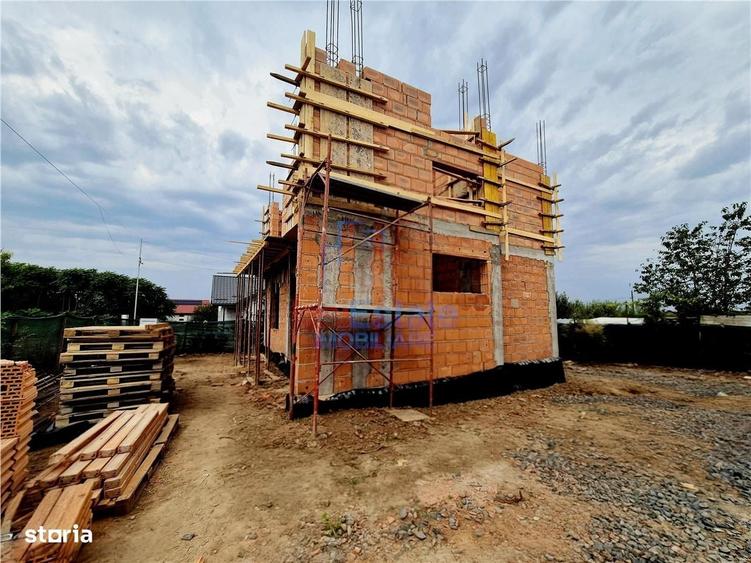 Casă cu 4 camere în Hlincea