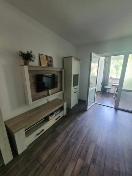 Apartament cu 2 camere decomandat în Florești — fotografia 1