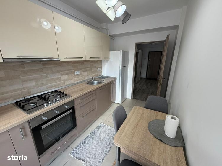 Apartament cu 2 camere decomandat în Galata