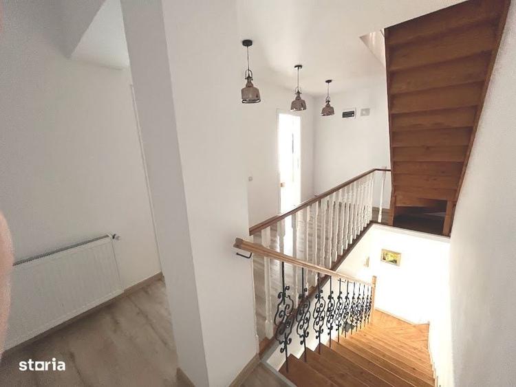 Casă cu 4 camere în Tunari