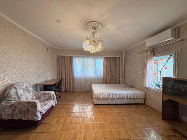 Garsonieră decomandată în Unirii
