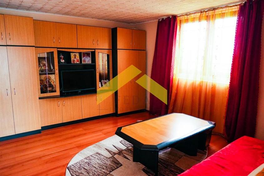 Casă individuală cu 3 camere cu Canalizare în Sânnicolau Mic