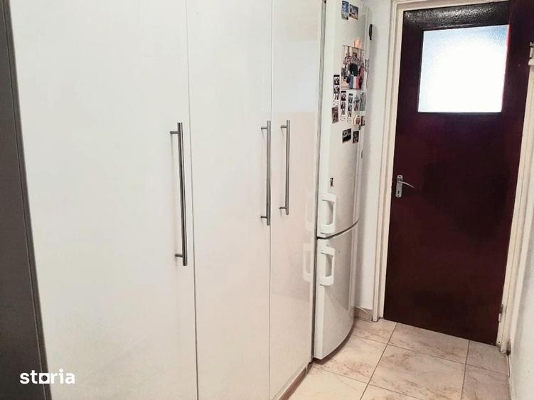 Apartament cu 2 camere decomandat în Drumul Taberei