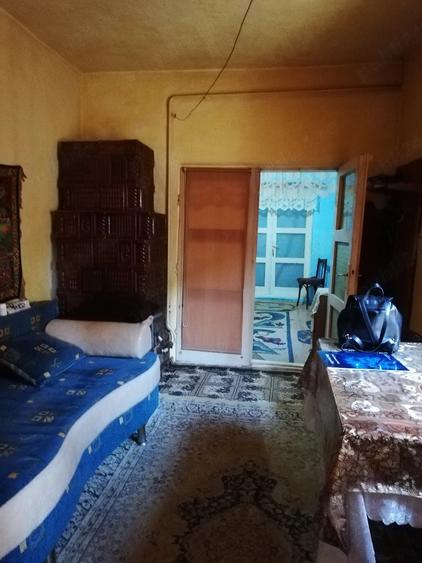 Casă cu 5 camere cu Teren 178 Mp în Calea Galați