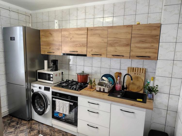 Apartament cu 2 camere decomandat în Mureșeni