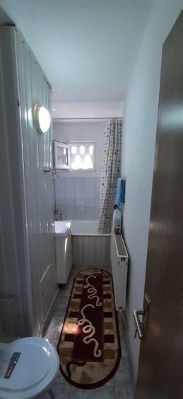 Apartament cu 3 camere în Micro 5