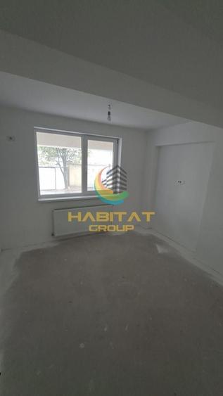 Apartament cu 3 camere decomandat în Berceni