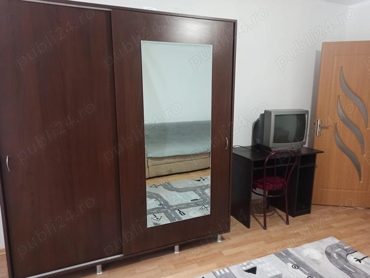 Garsonieră decomandată în Central