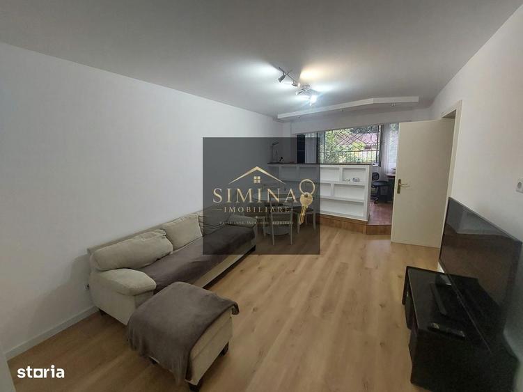 Apartament cu 3 camere decomandat în Cornișa