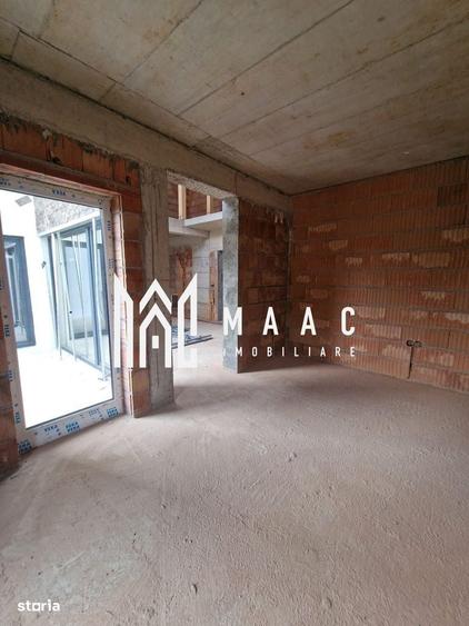 Apartament cu 4 camere în Cristian