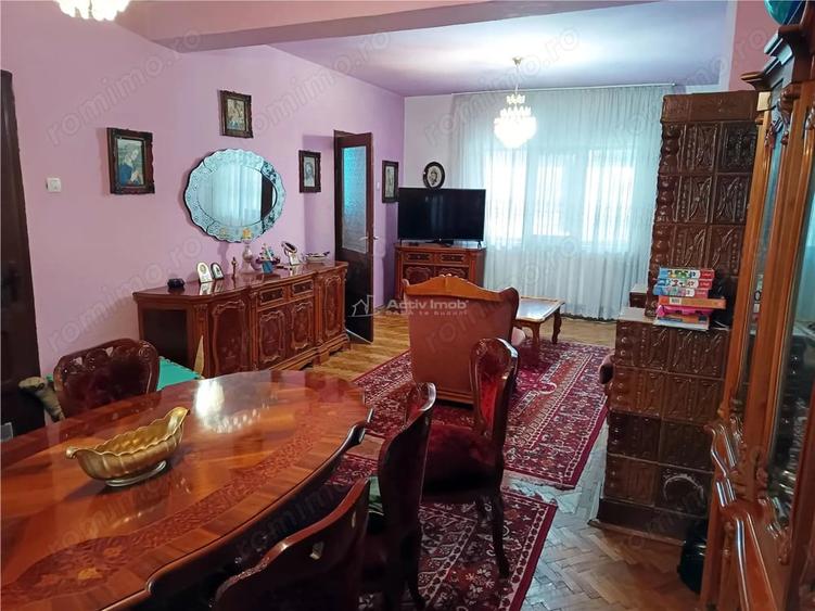Casă cu 2 camere cu Piscina în Central