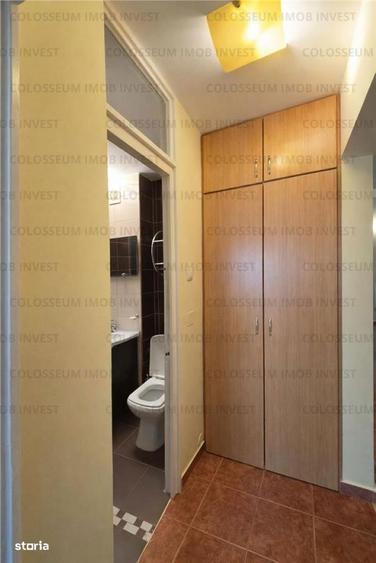 Apartament cu 3 camere decomandat în Astra