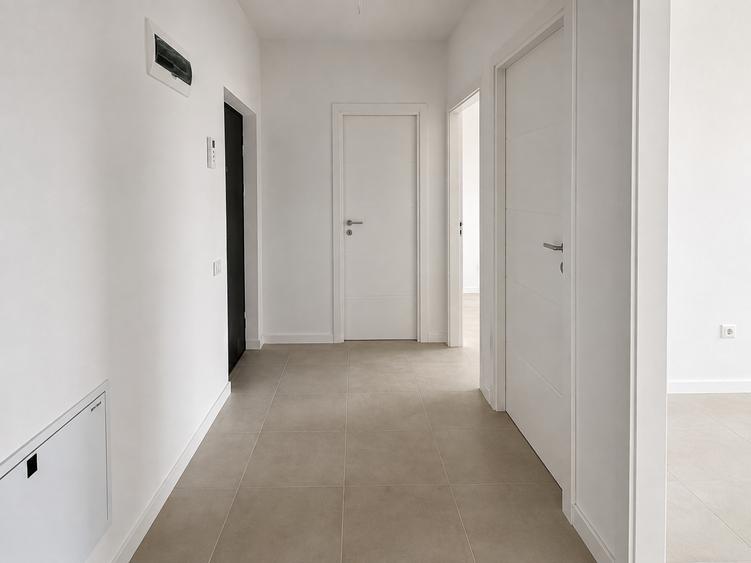 Apartament cu 2 camere decomandat în Berceni
