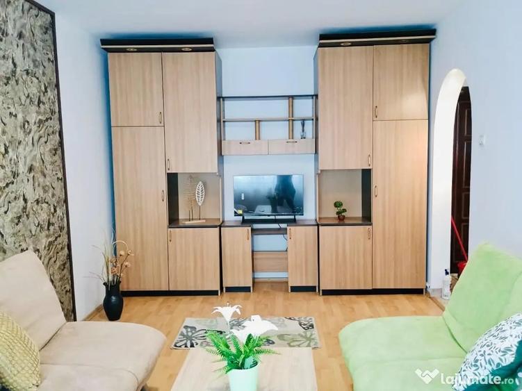 Apartament cu 2 camere decomandat în Olteniței