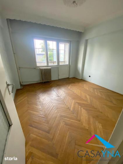 Apartament cu 3 camere decomandat în Republicii