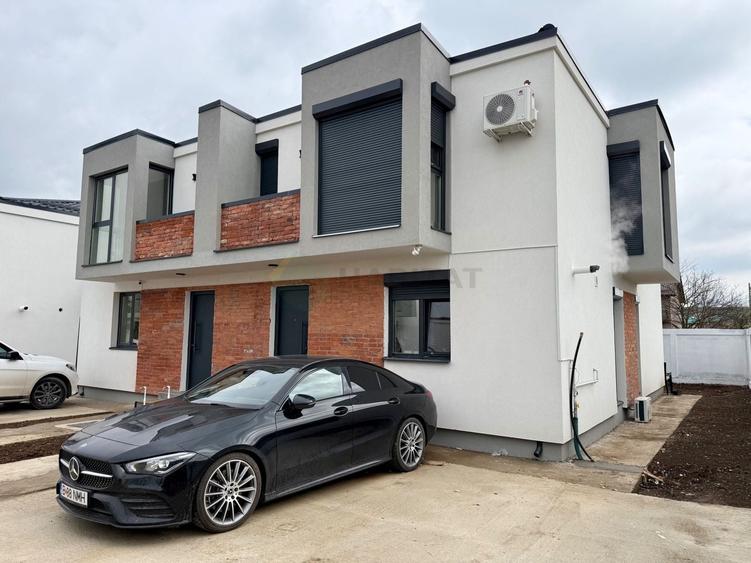 Duplex cu 4 camere cu Canalizare în Tunari