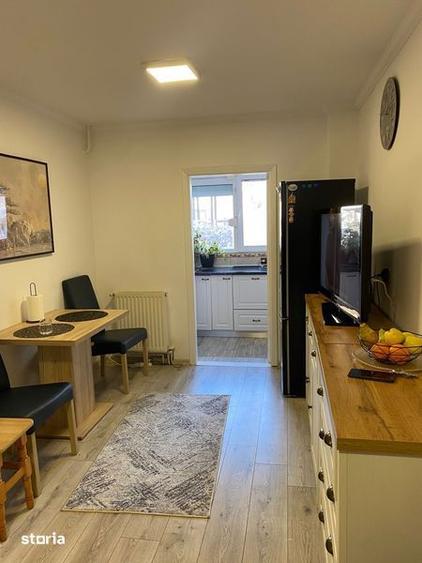 Apartament cu 4 camere, mobilat în Nicolina