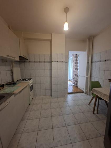 Apartament cu 2 camere decomandat în Sud