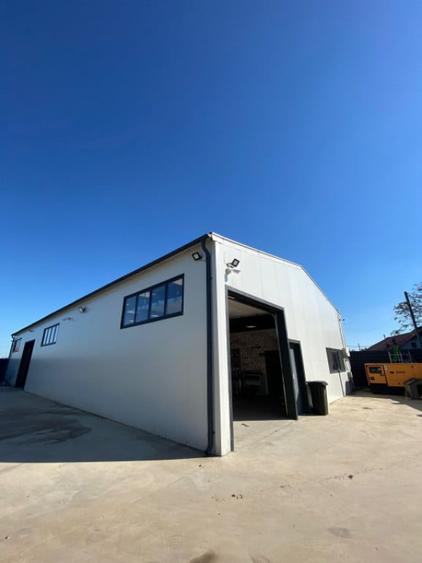 Spațiu comercial, de 80 mp, în Exterior Est