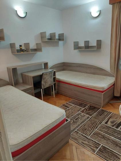 Apartament cu 2 camere semidecomandat în Ultracentral
