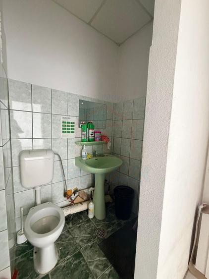 Spațiu comercial, de 53 mp, în Micro 21