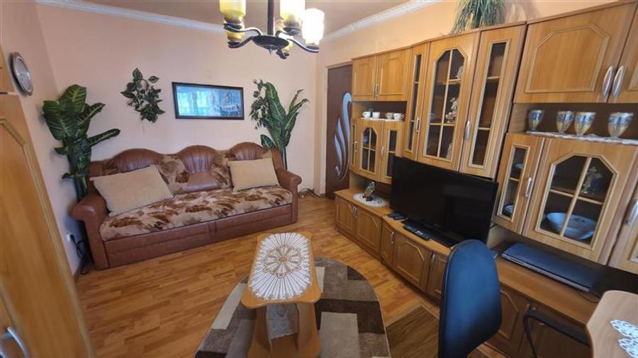 Apartament cu 2 camere nedecomandat, mobilat în Vest