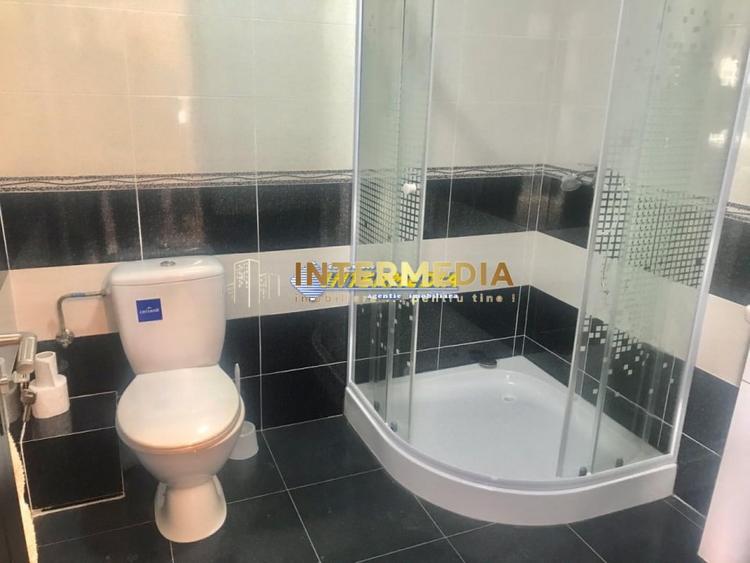 Duplex cu 4 camere cu Canalizare în Micești