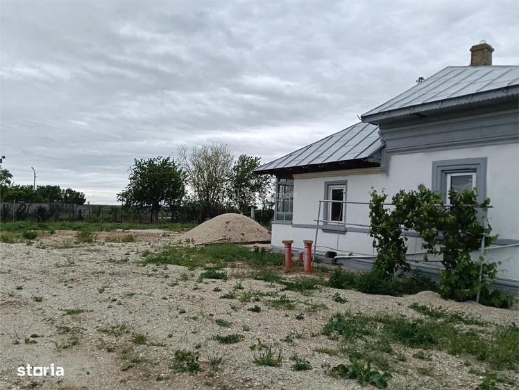 Casă cu 3 camere în Central