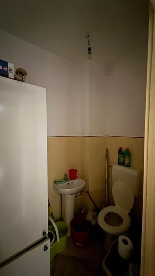 Apartament cu 3 camere decomandat în Berceni