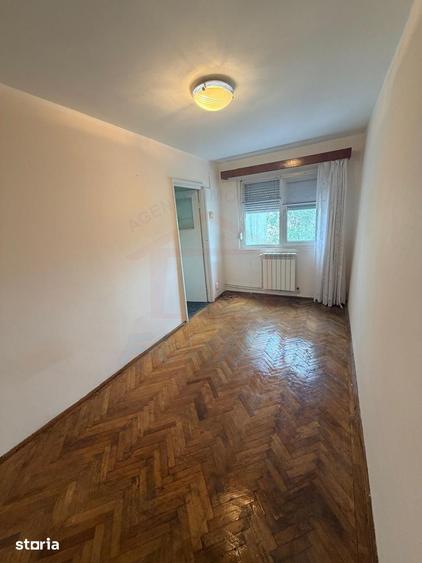 Apartament cu 4 camere în Micro 13