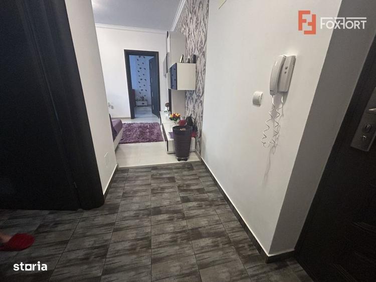 Apartament cu 2 camere semidecomandat în Girocului