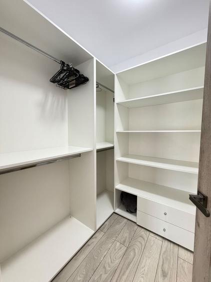 Apartament cu 2 camere semidecomandat, mobilat în Florești