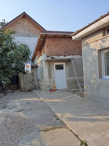 Casă cu 4 camere cu Teren 200 Mp în Micro 14