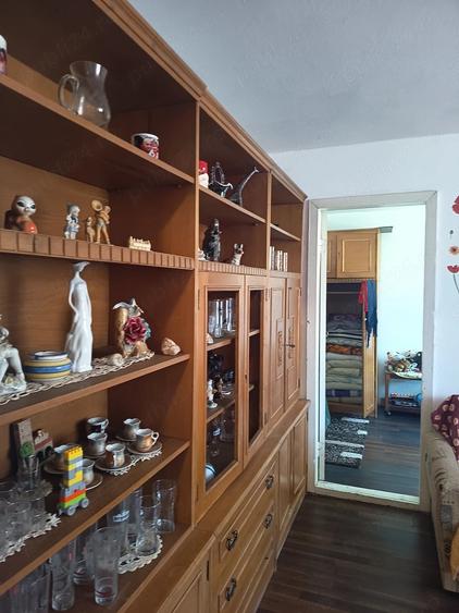 Apartament cu 2 camere semidecomandat în Exterior Vest