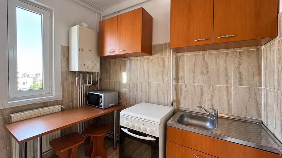 Garsonieră semidecomandată, mobilată în Complex Studențesc