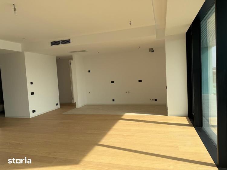 Apartament cu 4 camere în Central