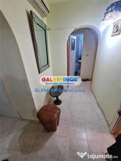Apartament cu 3 camere decomandat în Giurgiului