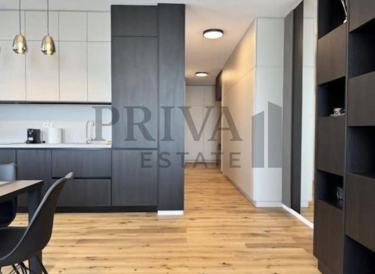 Apartament cu 2 camere decomandat, mobilat în Ultracentral