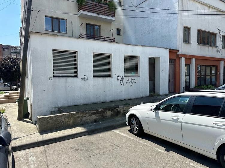 Spațiu comercial, de 145 mp, în Exterior Vest