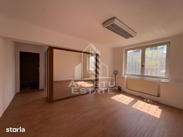 Apartament cu 2 camere semidecomandat în Brâncoveanu