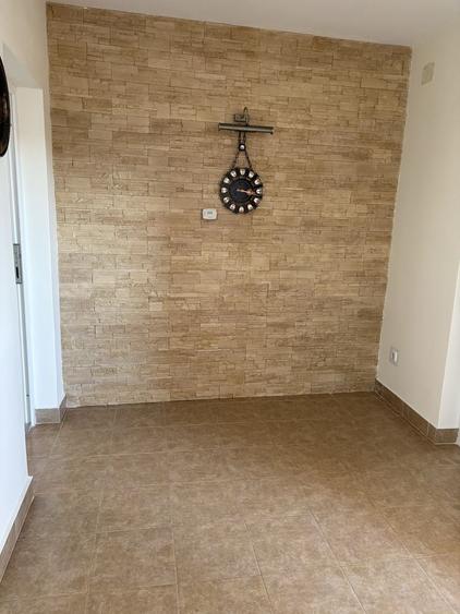 Casă cu 2 camere în Central