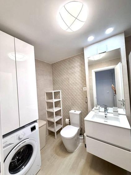 Apartament cu 2 camere decomandat în Titan