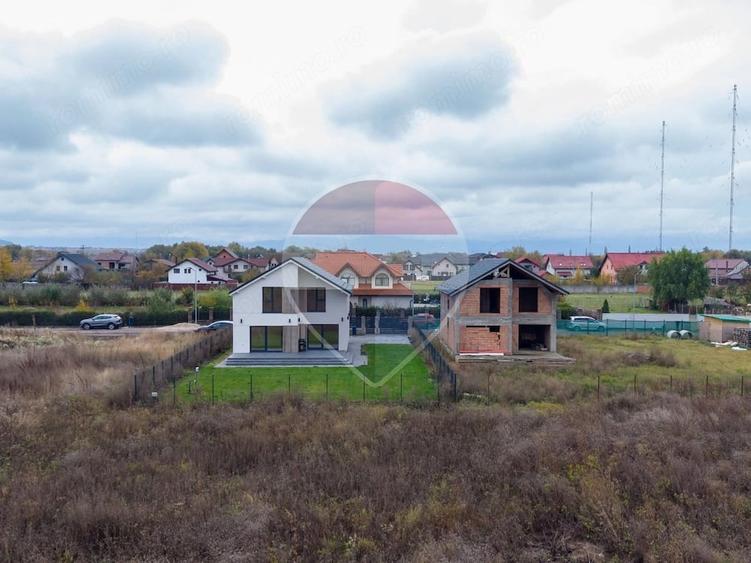 Casă cu 4 camere cu Teren 600 Mp în Colonia Bod
